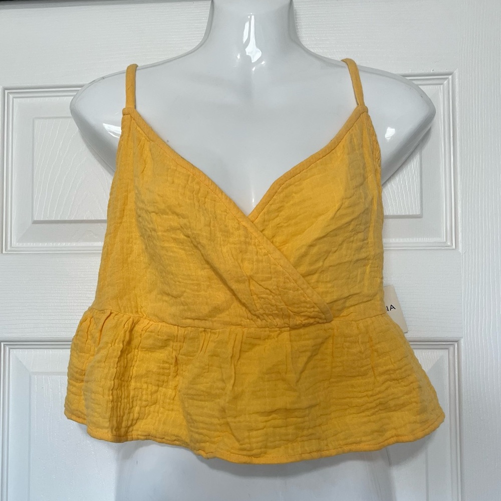 Arizona Crop-Top (NWT)